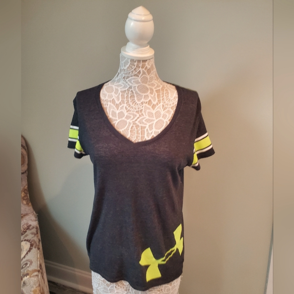 Under Armour Top